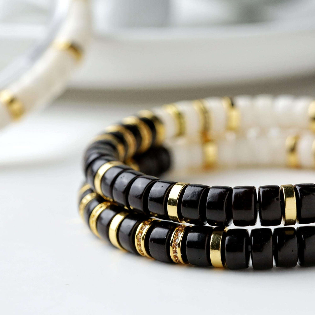 Natural Black & White Bodhi Bracelet – Handmade Spiritual Jewelry Averon London